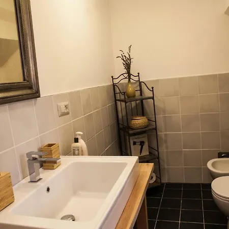 Borgo Di Castiglione アパート